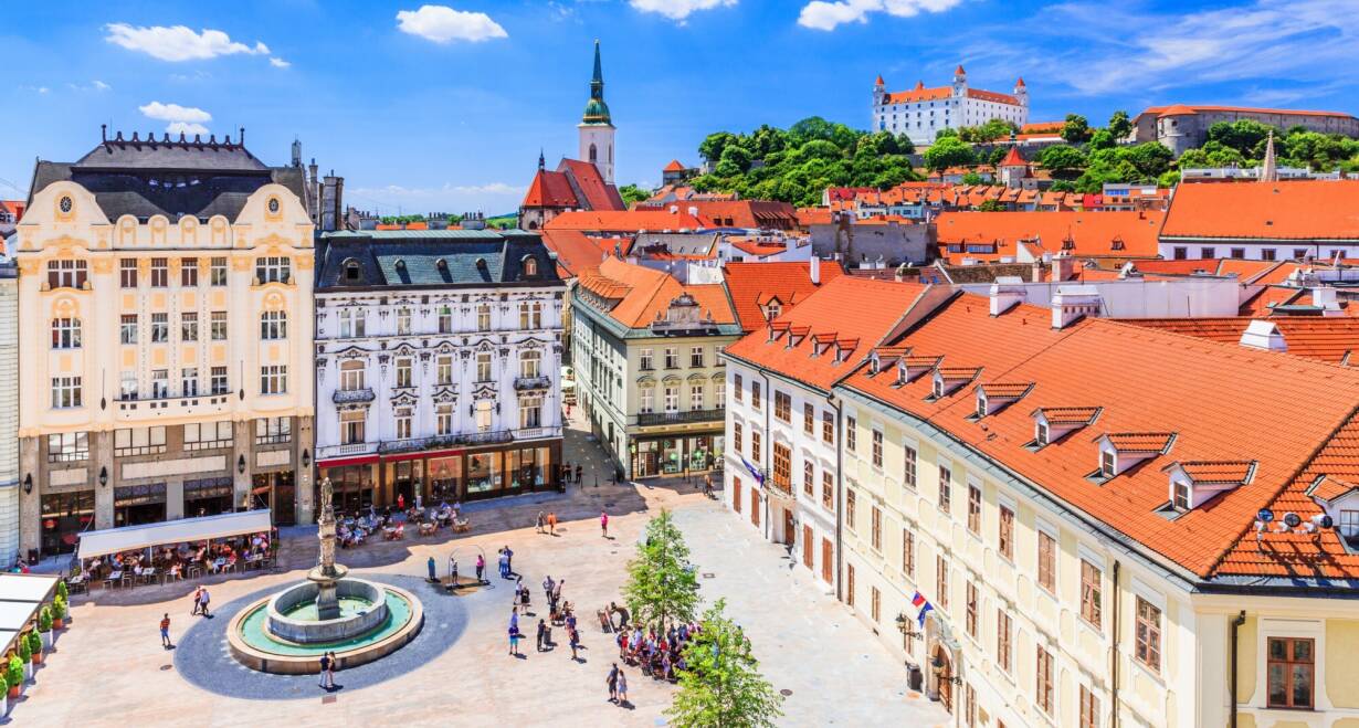 Donau, vierlandencruise door het hart van Europa - OostenrijkZondag in Bratislava